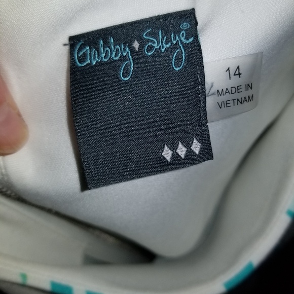 Dress - Picture 3 of 3